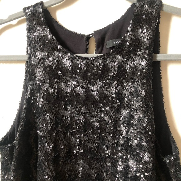 Aritzia talula  sleeveless open back top - Picture 4 of 9